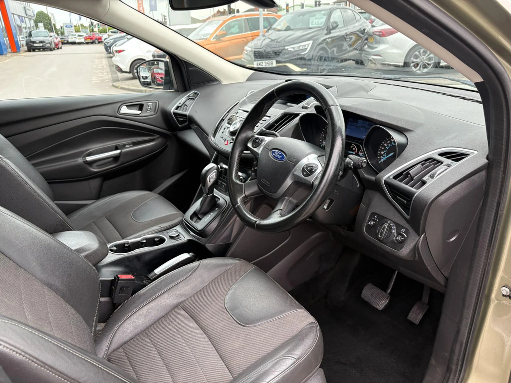 Ford Kuga 2.0 Zetec Tdci 138 Bhp Black #9
