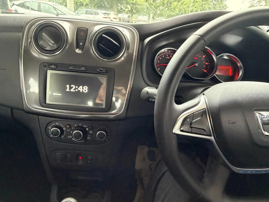Dacia Sandero Stepway Dacia Sandero Stepway 1.0 Tce Comfort Hatchback... White #10