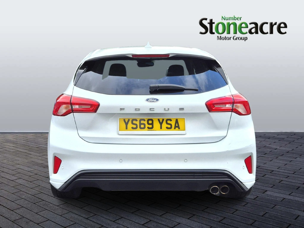 Ford Focus 1.0T Ecoboost St-line X Hatchback Manua White #4
