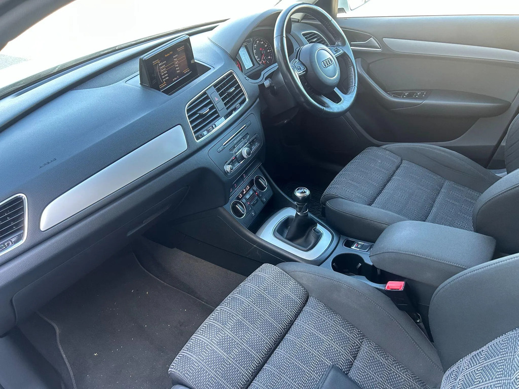 Audi Q3 Q3 Sport Tdi Quattro Black #11