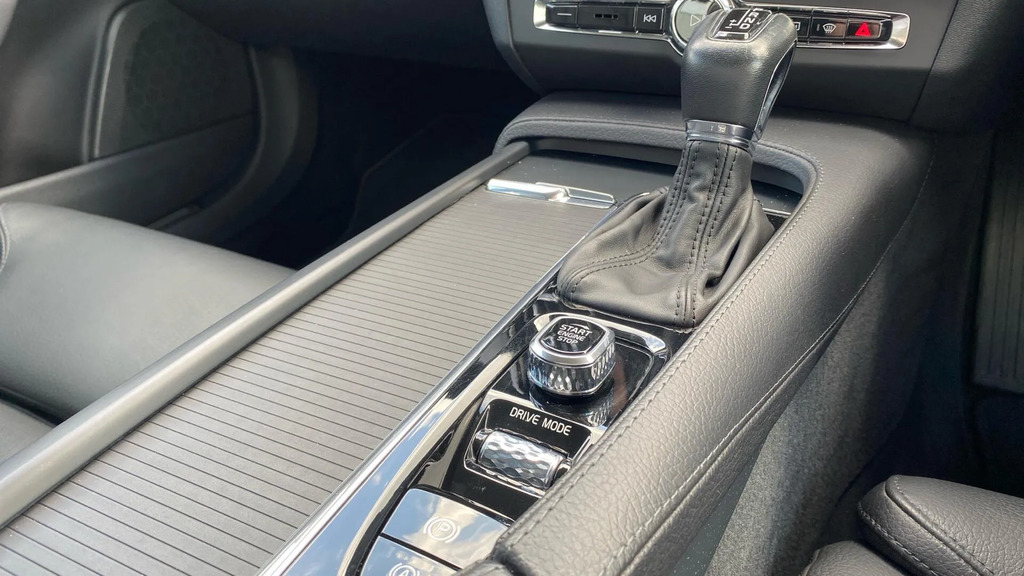 Volvo S90 S90 Momentum T4 Black #11