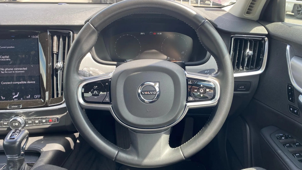 Volvo S90 S90 Momentum T4 Black #34