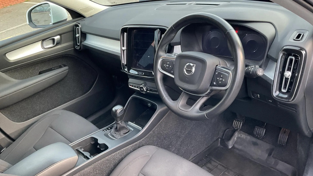 Volvo XC40 1.5 T3 163 Momentum #4