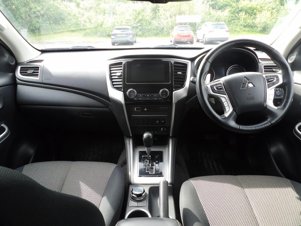 Mitsubishi L200 Double Cab Di-d 150 Barbarian 4Wd Grey #16