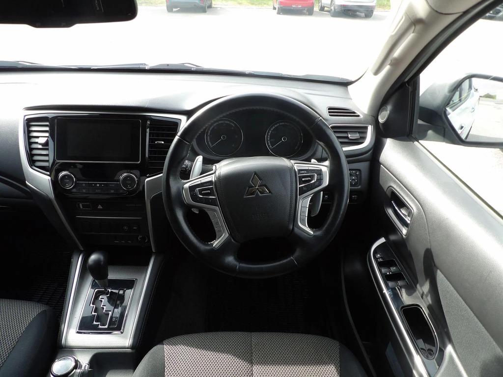 Mitsubishi L200 Double Cab Di-d 150 Barbarian 4Wd Grey #17