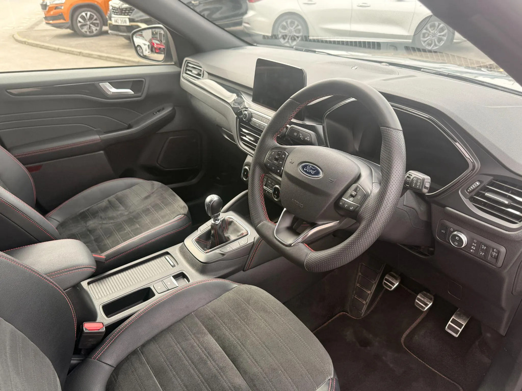 Ford Kuga 1.5 Ecoboost 150 St-line X Edition 