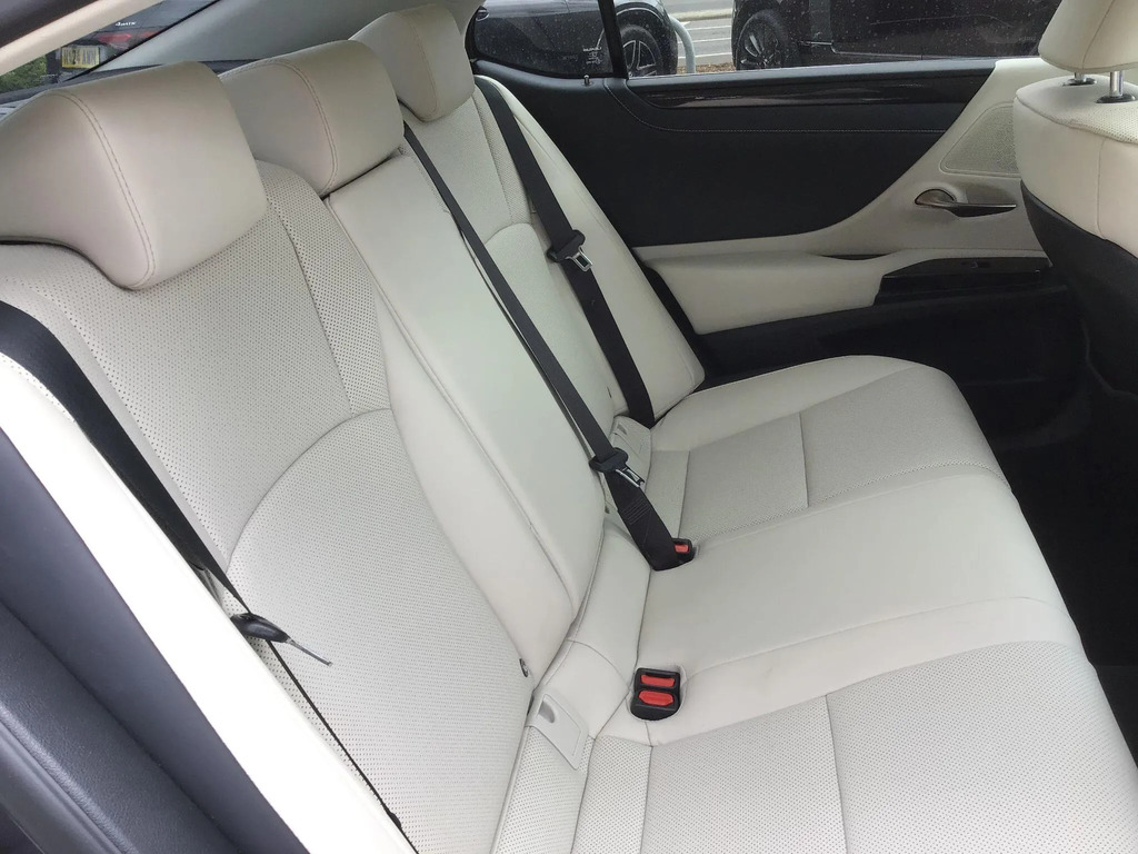 Lexus ES 300H 2.5 Takumi Cvt Silver #16