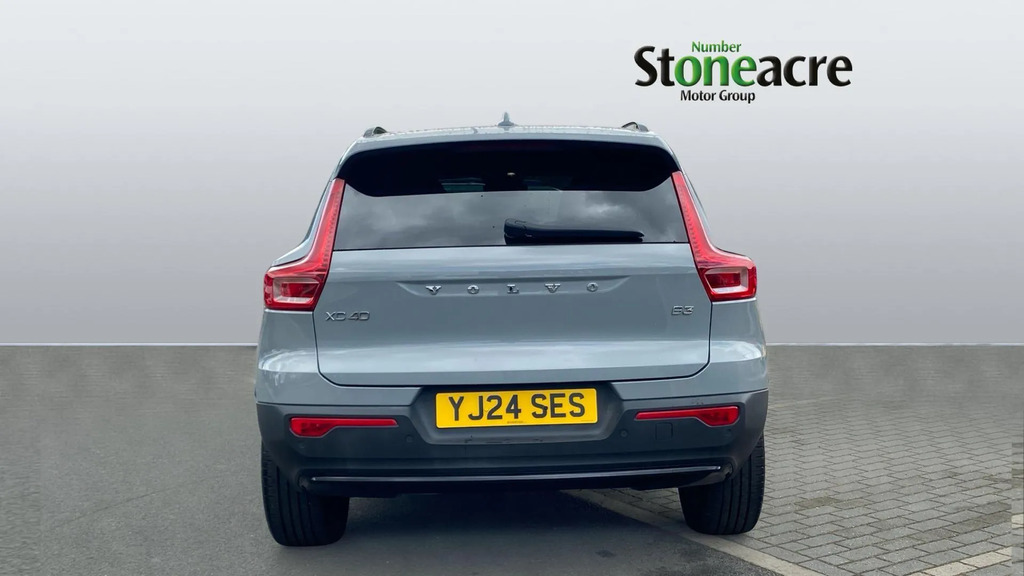 Volvo XC40 2.0 B3p Plus Dark #6