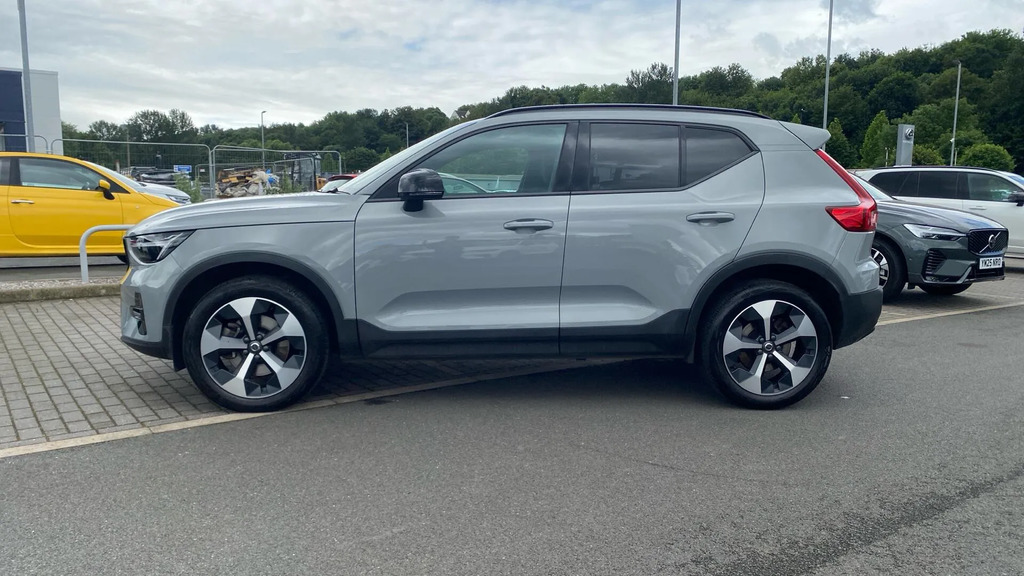 Volvo XC40 2.0 B3p Plus Dark #5