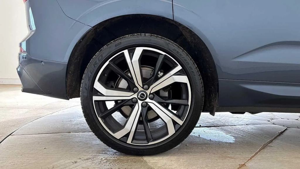 Volvo XC60 2.0 B5 Mhev Ultra Dark Awd Euro 6 Ss  #4