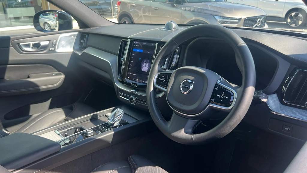 Volvo XC60 2.0 B5 Mhev Ultra Black Edition Awd Euro 6 S RV25UJP #4