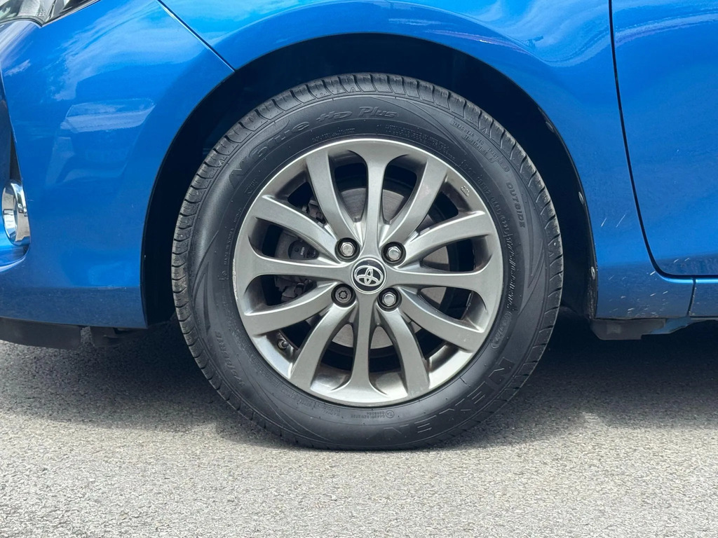 Toyota Yaris Icon Blue #17