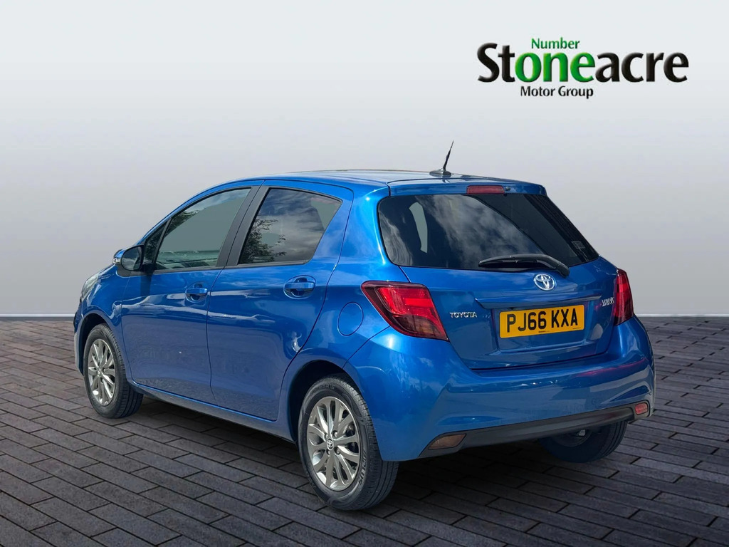 Toyota Yaris Icon Blue #4