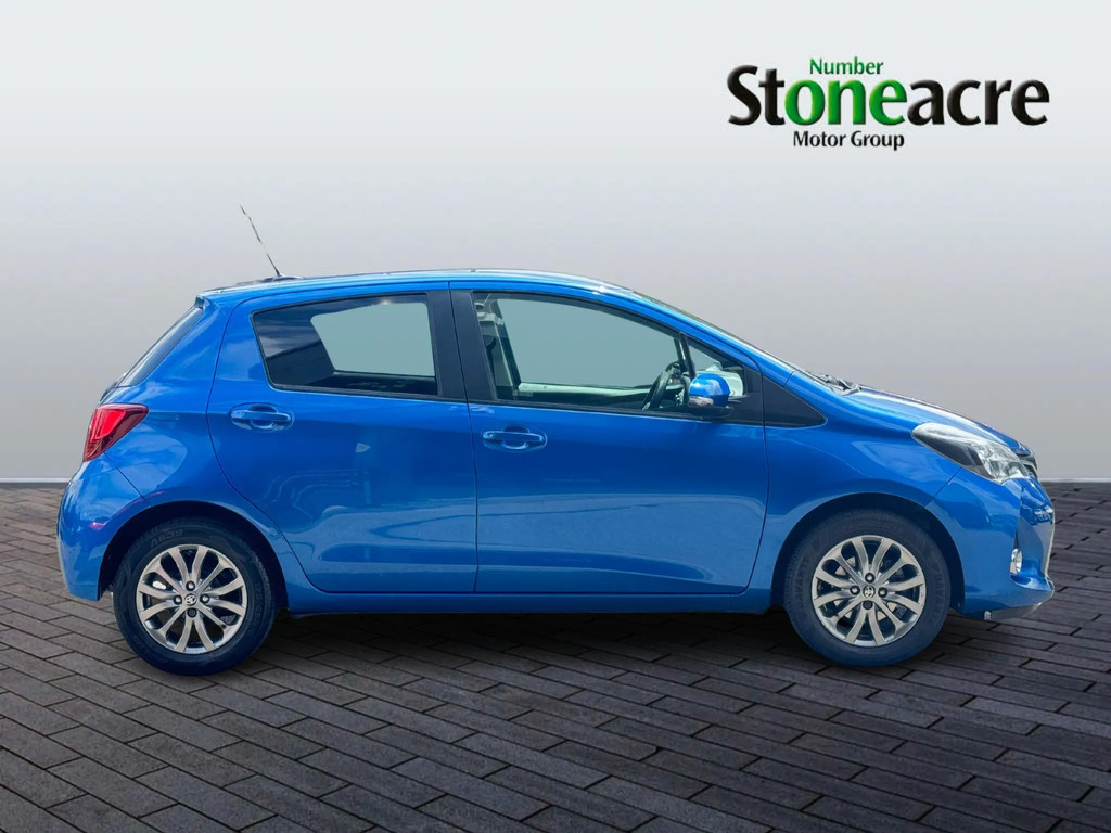 Toyota Yaris Icon Blue #7