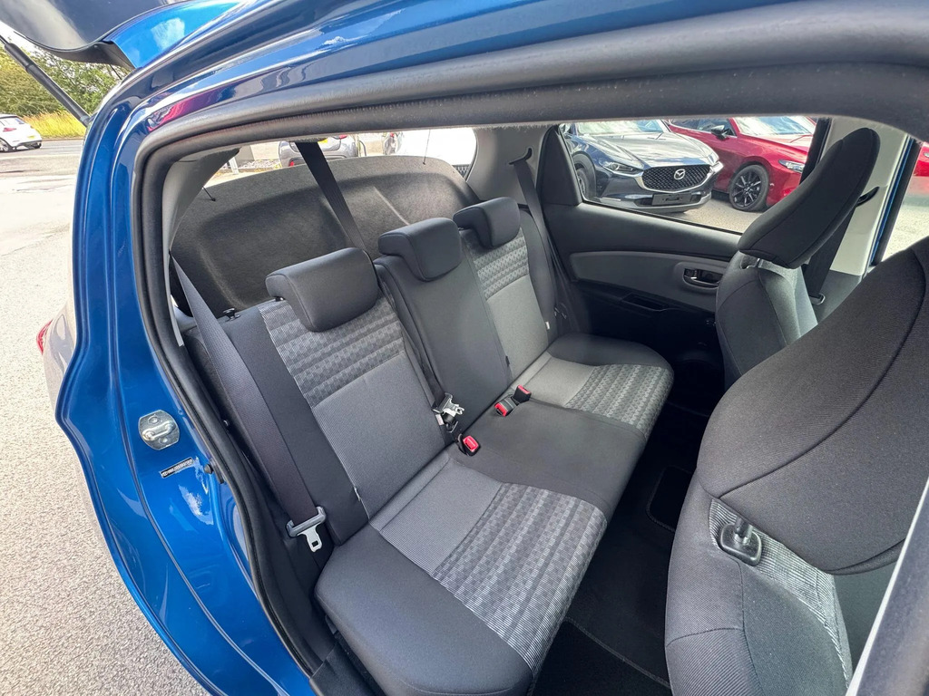 Toyota Yaris Icon Blue #13