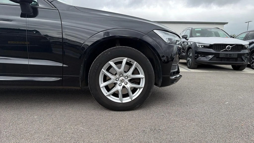 Volvo XC60 D4 Momentum Awd Grey #9