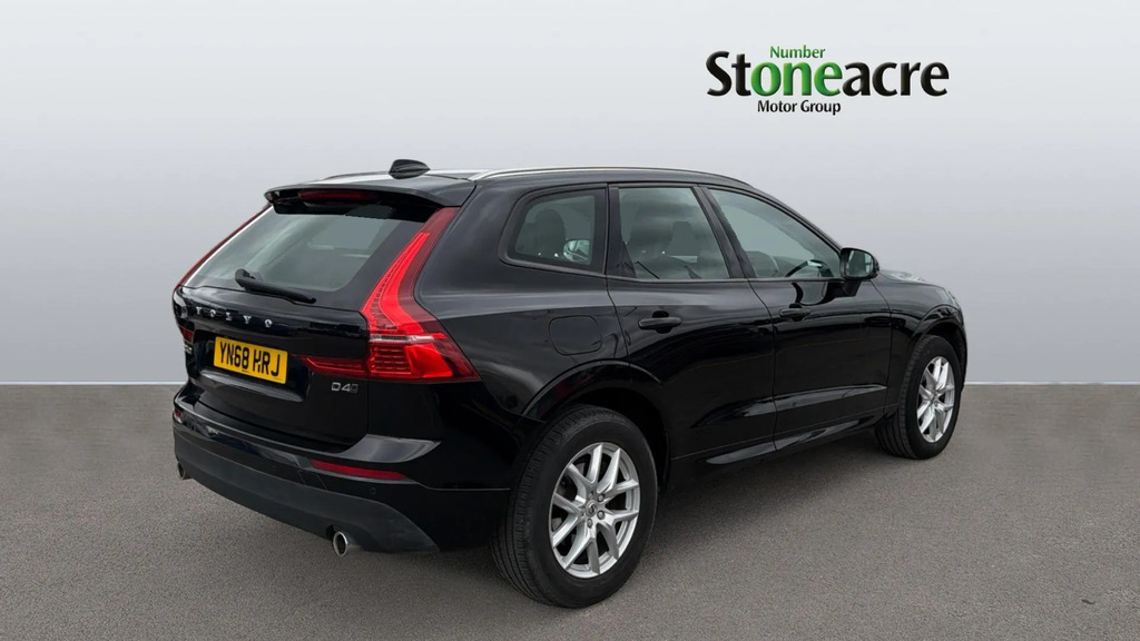 Volvo XC60 D4 Awd Momentum Black #2