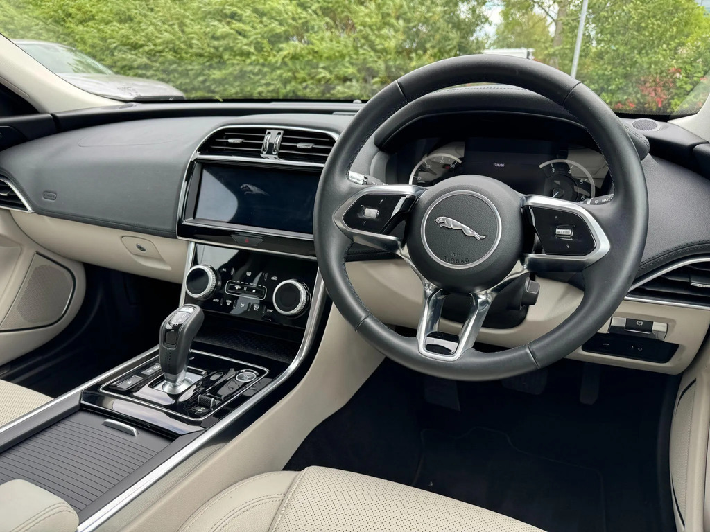 Jaguar XE 2.0 D180 S Euro 6 Ss Grey #16