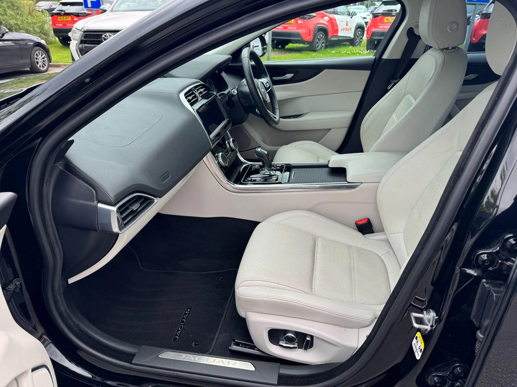 Jaguar XE 2.0 D180 S Euro 6 Ss Grey #14