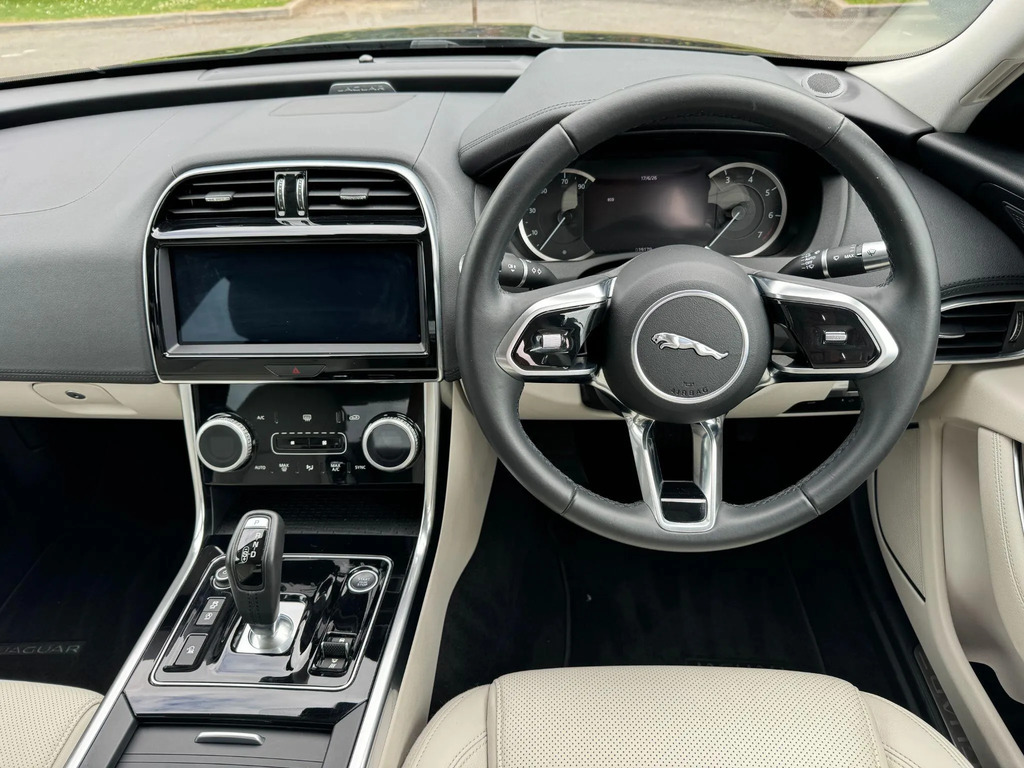 Jaguar XE 2.0 D180 S Euro 6 Ss Grey #15