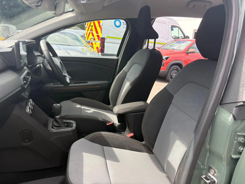 Dacia Jogger 1.6 Hybrid Extreme Euro 6 S S White #14