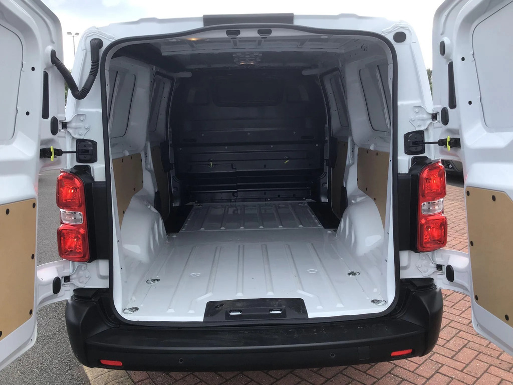 Toyota PROACE 2L Icon 6Dr White #9