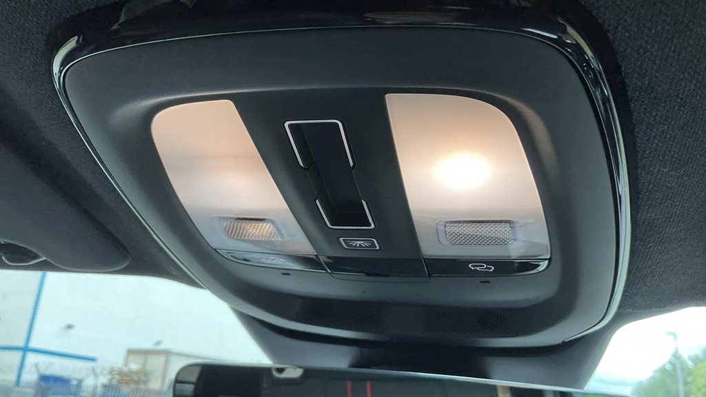 Volvo XC40 2.0 B3p Ultra Dark Grey #26