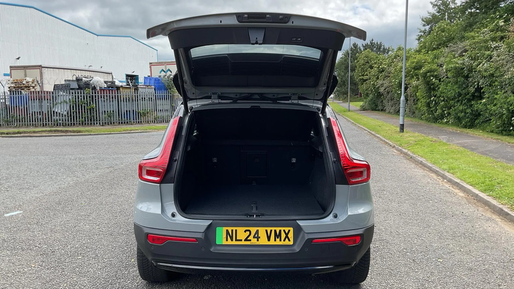 Volvo XC40 2.0 B3p Ultra Dark Grey #13