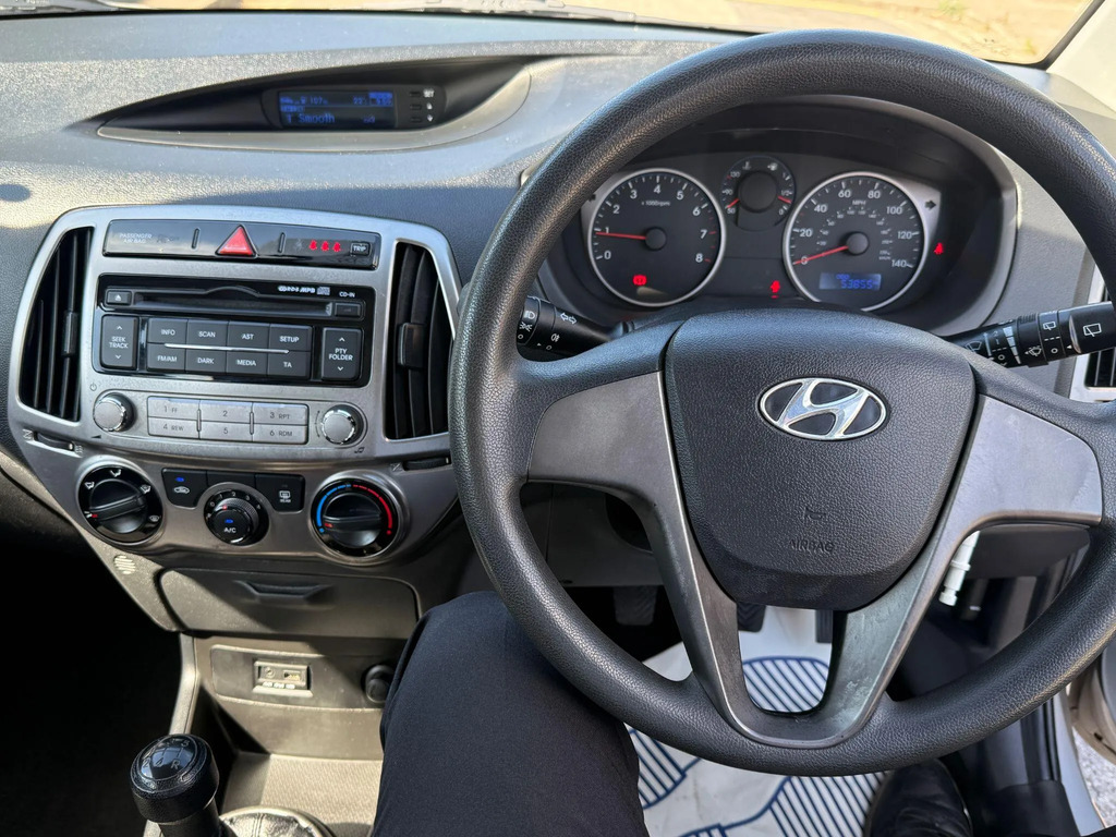 Hyundai I20 1.2 Active 84 Bhp - Free Delivery White #23