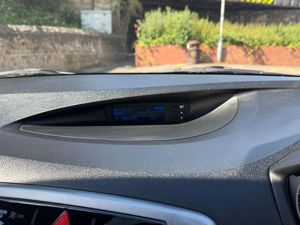 Hyundai I20 1.2 Active 84 Bhp - Free Delivery White #20