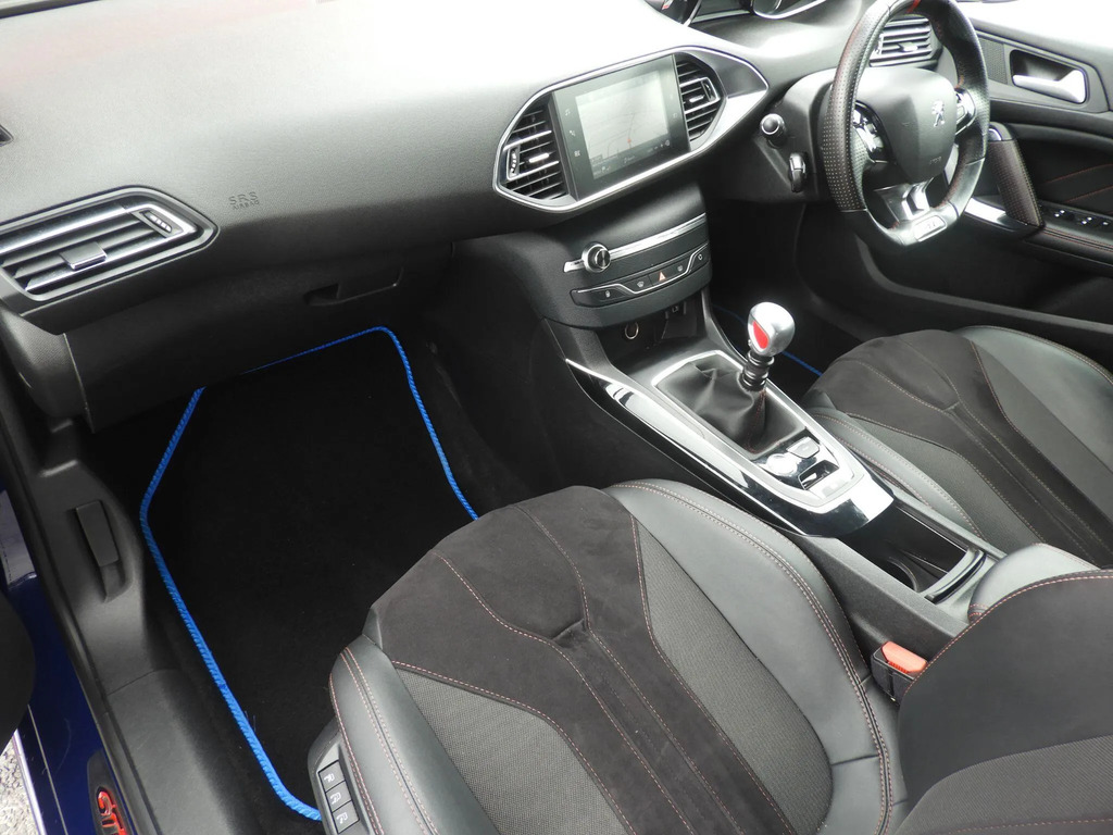 Peugeot 308 Tech Edition 1.2 Puretech 130 Eat8 Ss White #11