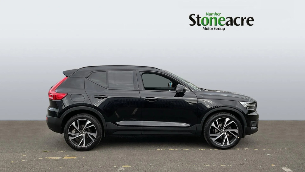Volvo XC40 R-design Pro T3 163 Hp #3
