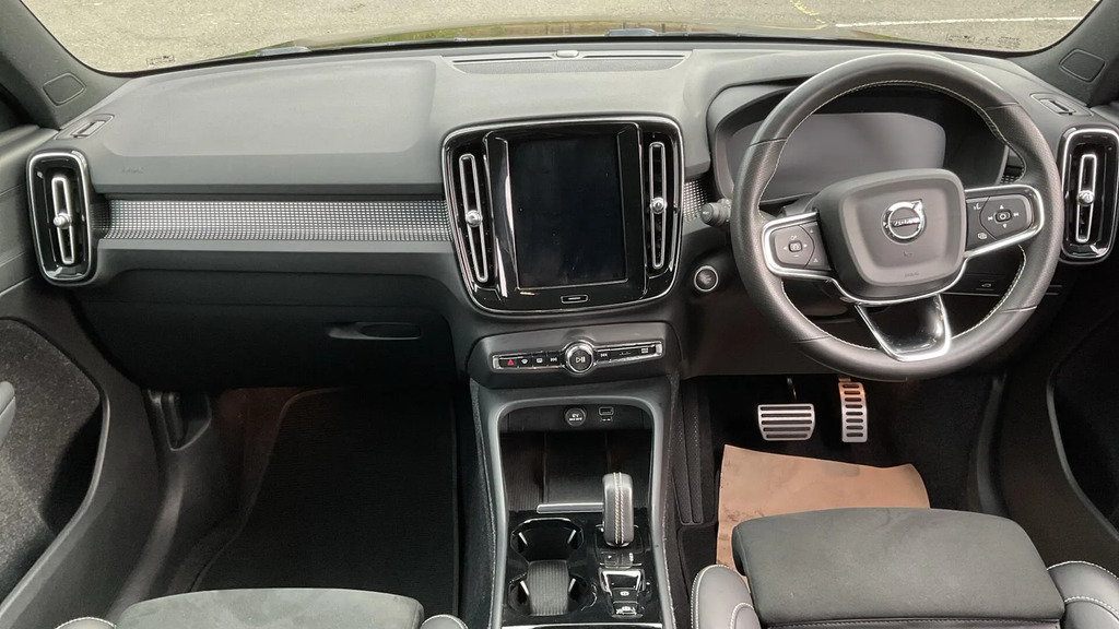 Volvo XC40 R-design Pro T3 163 Hp #5