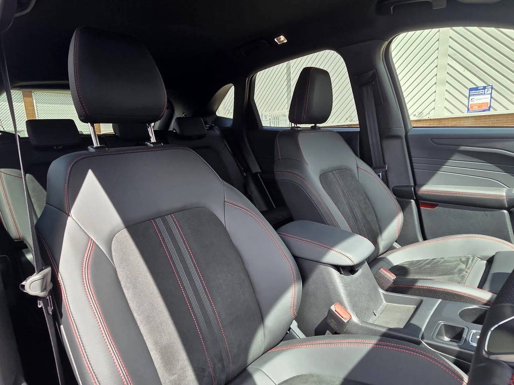 Ford Kuga 2.5 Fhev St-line X Cvt Green #20
