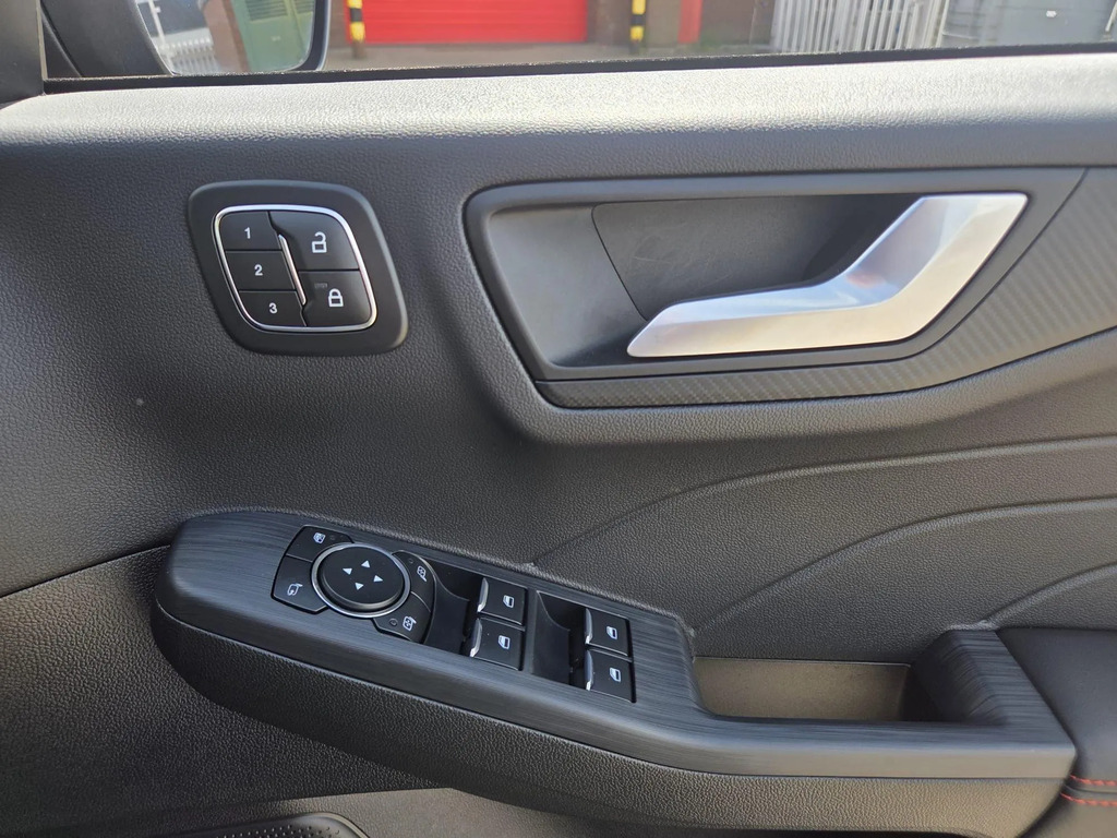 Ford Kuga 2.5 Fhev St-line X Cvt Green #22