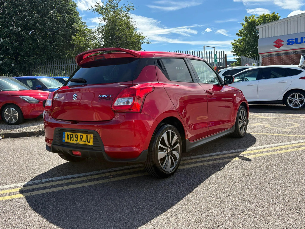 Suzuki Swift 1.2 Dualjet Attitude Red #3