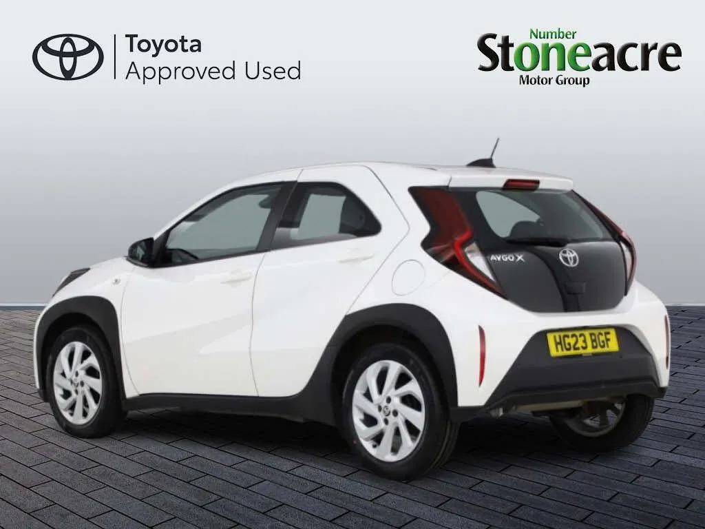Toyota Aygo X 1.0 Vvt-i Pure HG23BGF #4