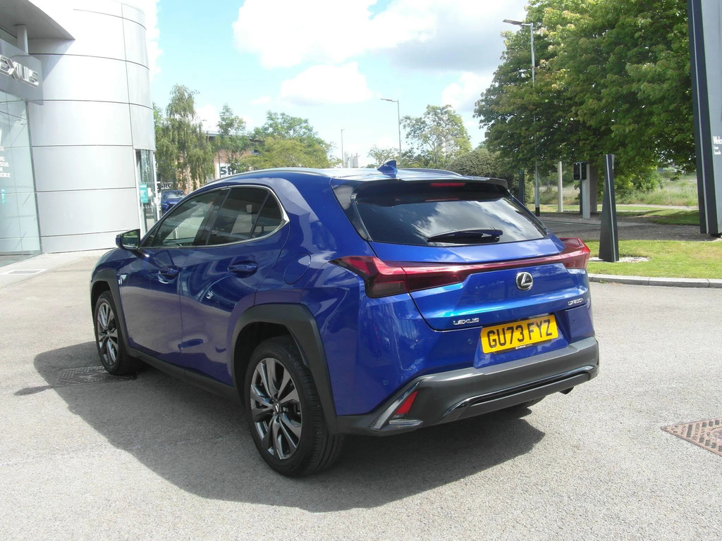 Lexus UX 250H 2.0 F-sport Design Cvt #2