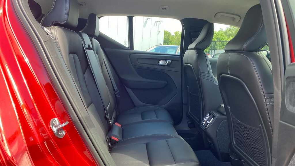 Volvo XC40 2.0 B3p Plus Dark  #5