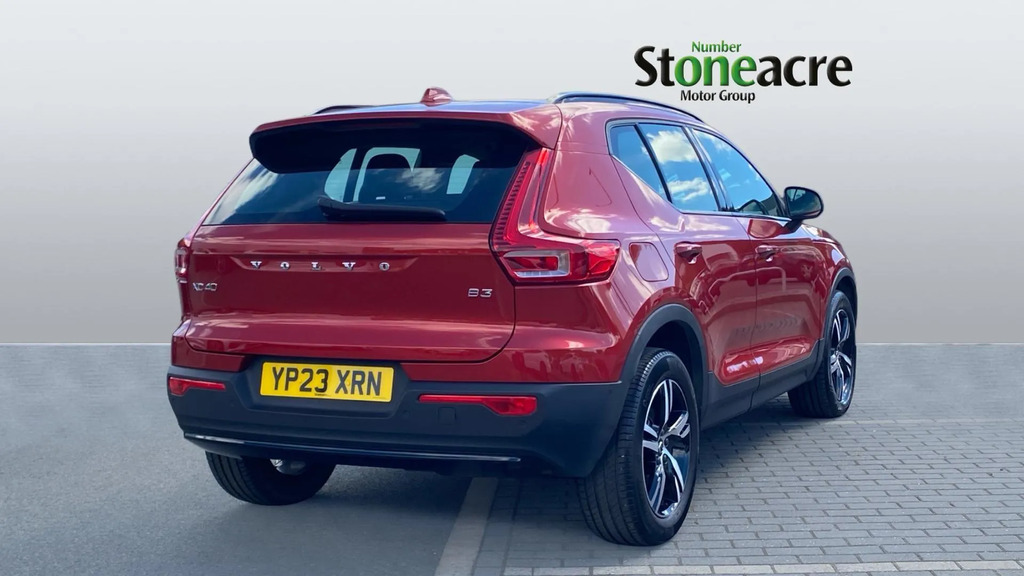 Volvo XC40 2.0 B3p Plus Dark 