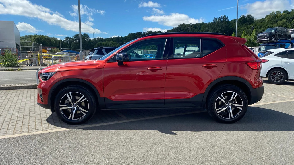 Volvo XC40 Volvo Xc40 Core Gold #30