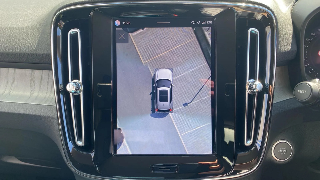 Volvo XC40 Volvo Xc40 Core Gold #14