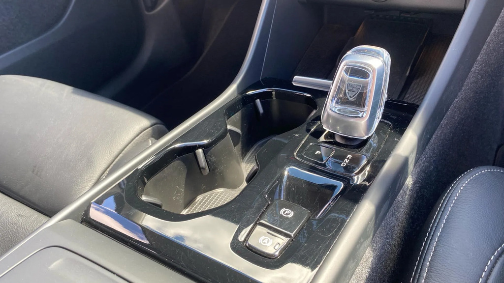 Volvo XC40 Volvo Xc40 Core Gold #20