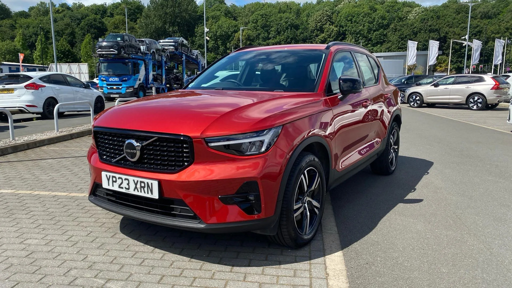 Volvo XC40 Volvo Xc40 Core Gold #29