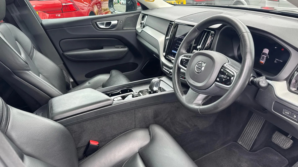 Volvo XC60 Plus Dark T6 Awd 350 Hp #4