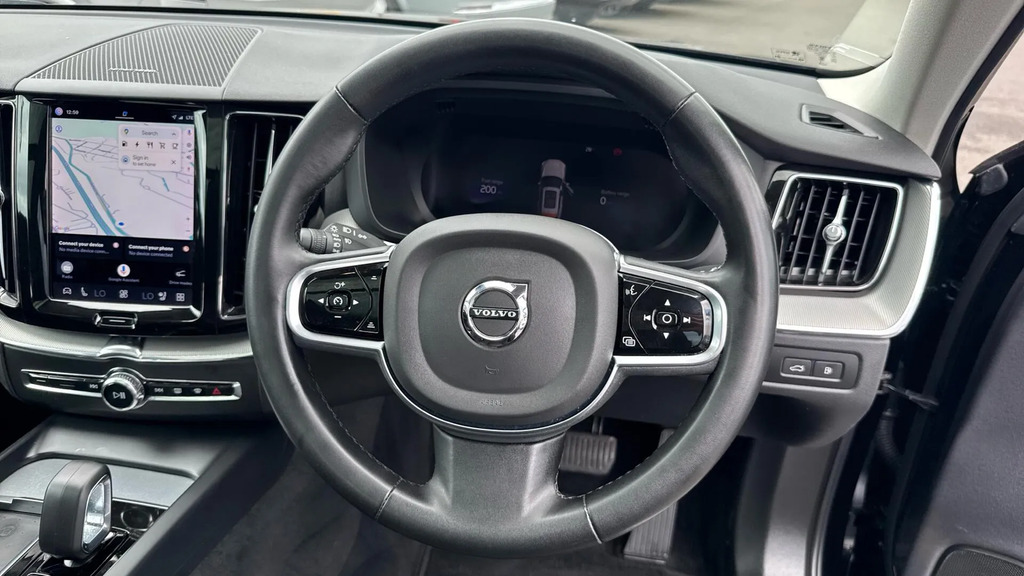Volvo XC60 Plus Dark B5 250 Hp #10