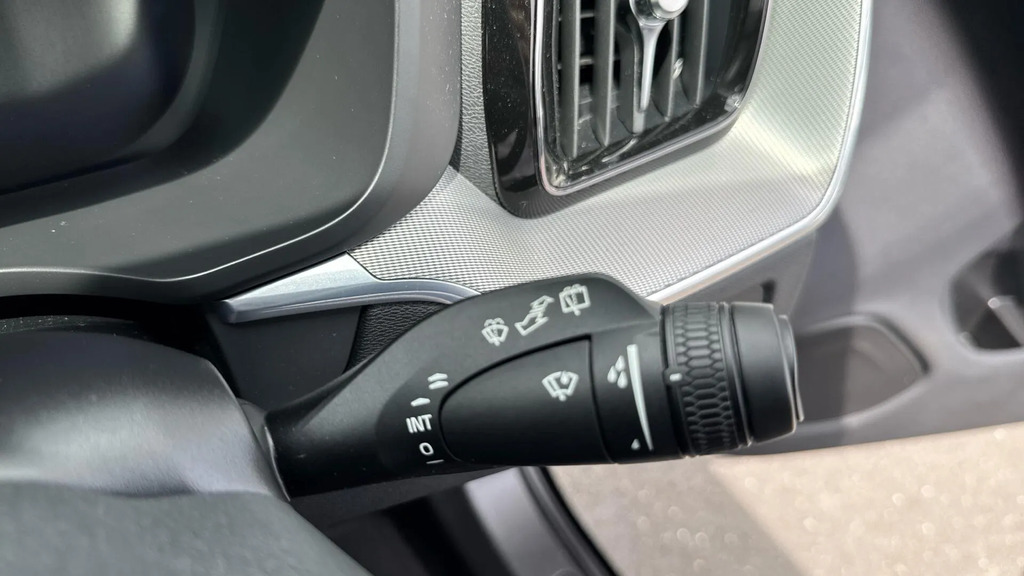 Volvo XC60 Plus Dark B5 250 Hp #20