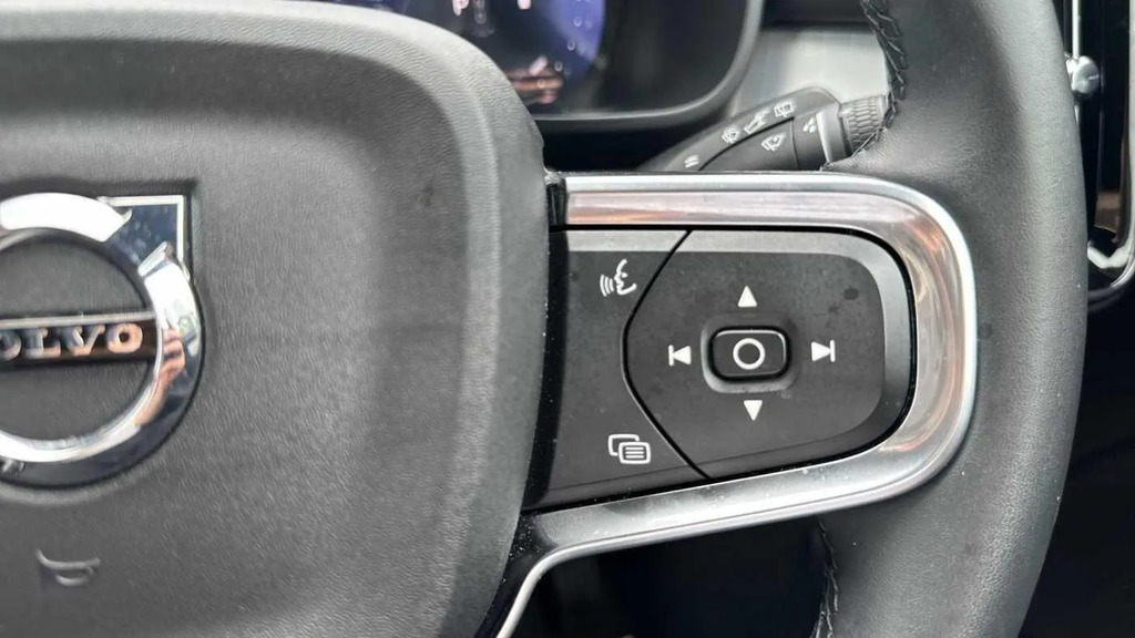 Volvo XC40 2.0 B4p 194 Plus Pro Black Edition MD75FAO Grey #20