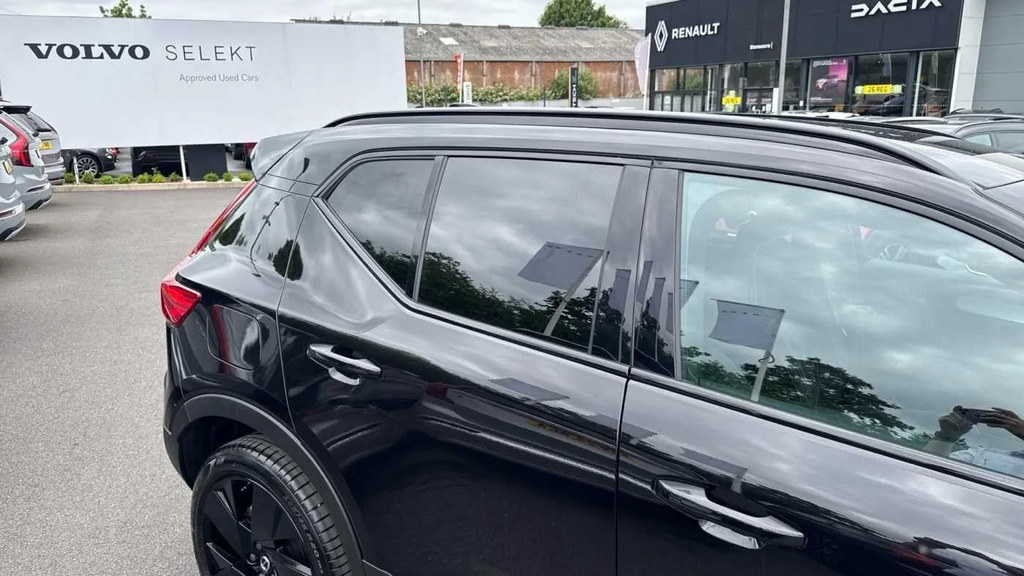 Volvo XC40 2.0 B4p 194 Plus Pro Black Edition MD75FAO Grey #38