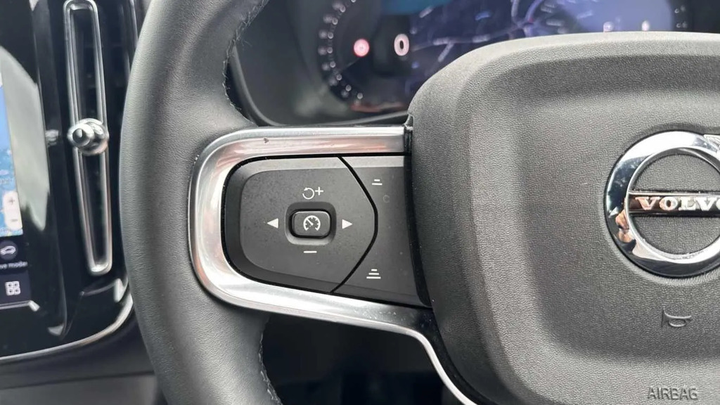 Volvo XC40 2.0 B4p 194 Plus Pro Black Edition MD75FAO Grey #19